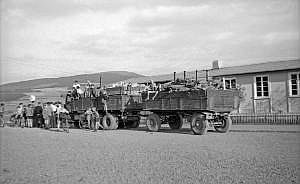 1950_umzug zur schulbaracke02